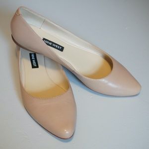 Nine West Tan Flats Size 6M